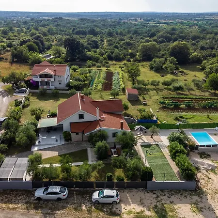 Holiday home Olive Hill Poljica-Brig