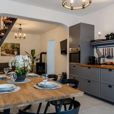 Olive Hill Holiday home *