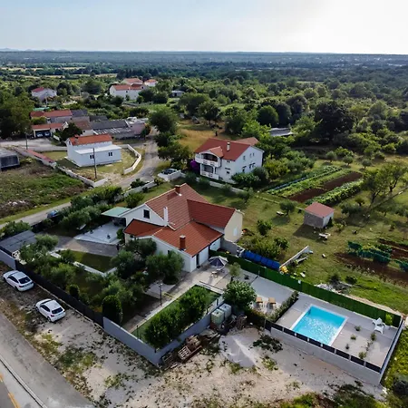 Olive Hill * Poljica-Brig