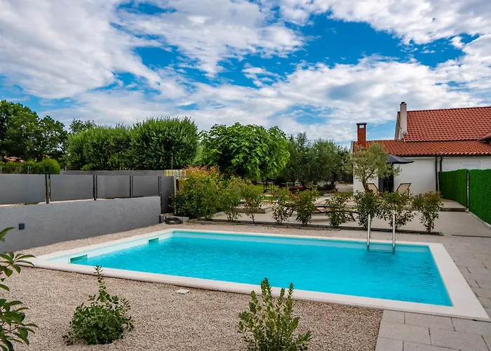 Olive Hill Poljica-Brig